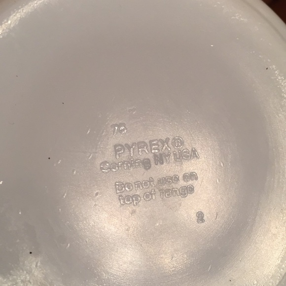 Vintage Pyrex Milk Glass Gold Butterfly Butter Tub - Picture 3 of 5